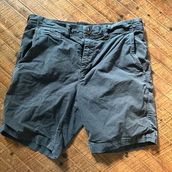 American Eagle gray slim flat front flex size 31 shorts - Picture 1 of 3